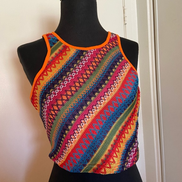 Knit Groovy Cropped Tank Top - Picture 4 of 5